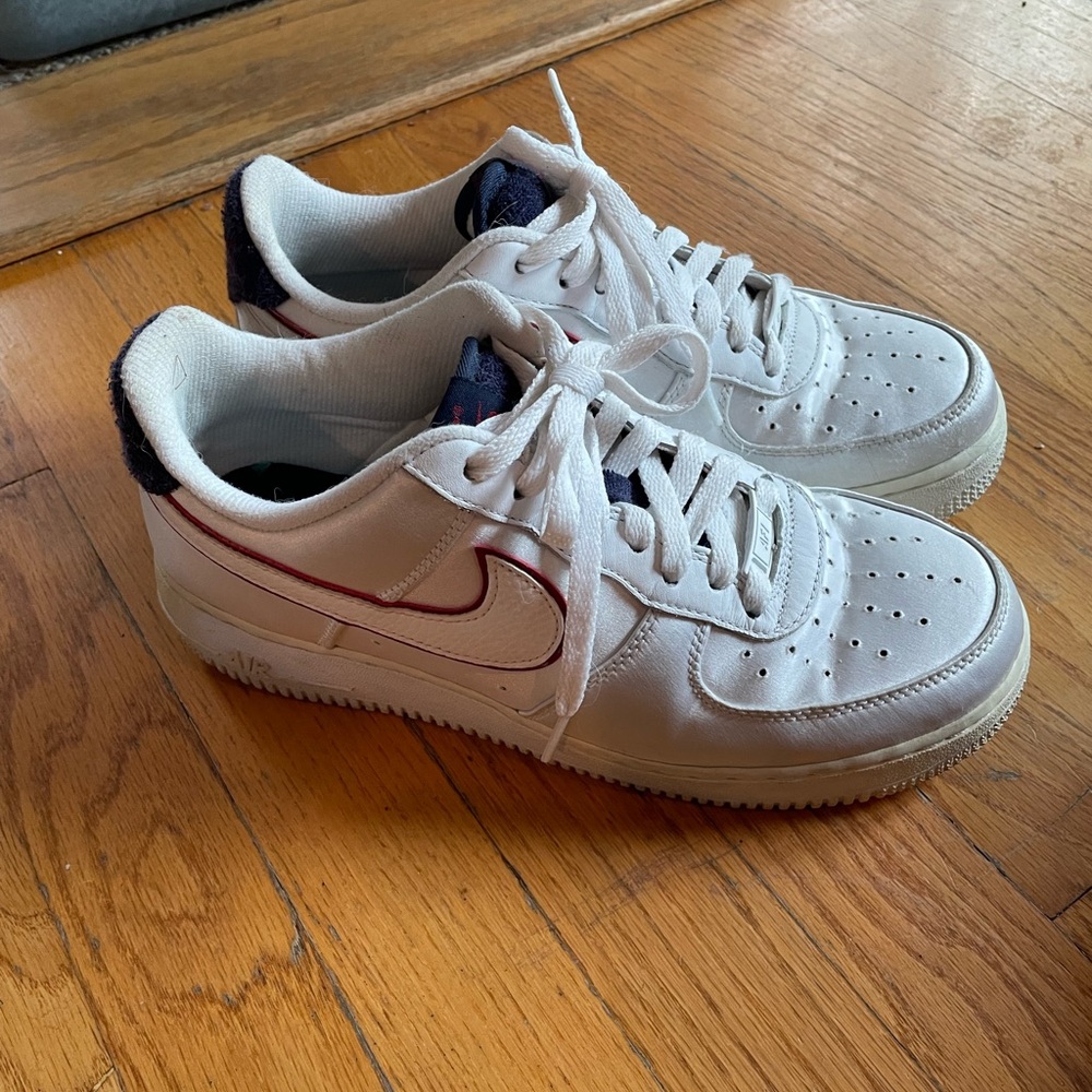 Nike Air Force Ones - size 9